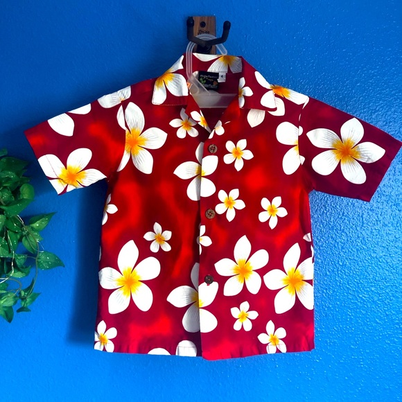 Kids Hawaiian Shirt. Short Sleeve. Red, Yellow and White Flower Pattern. Size 4. - Picture 2 of 5